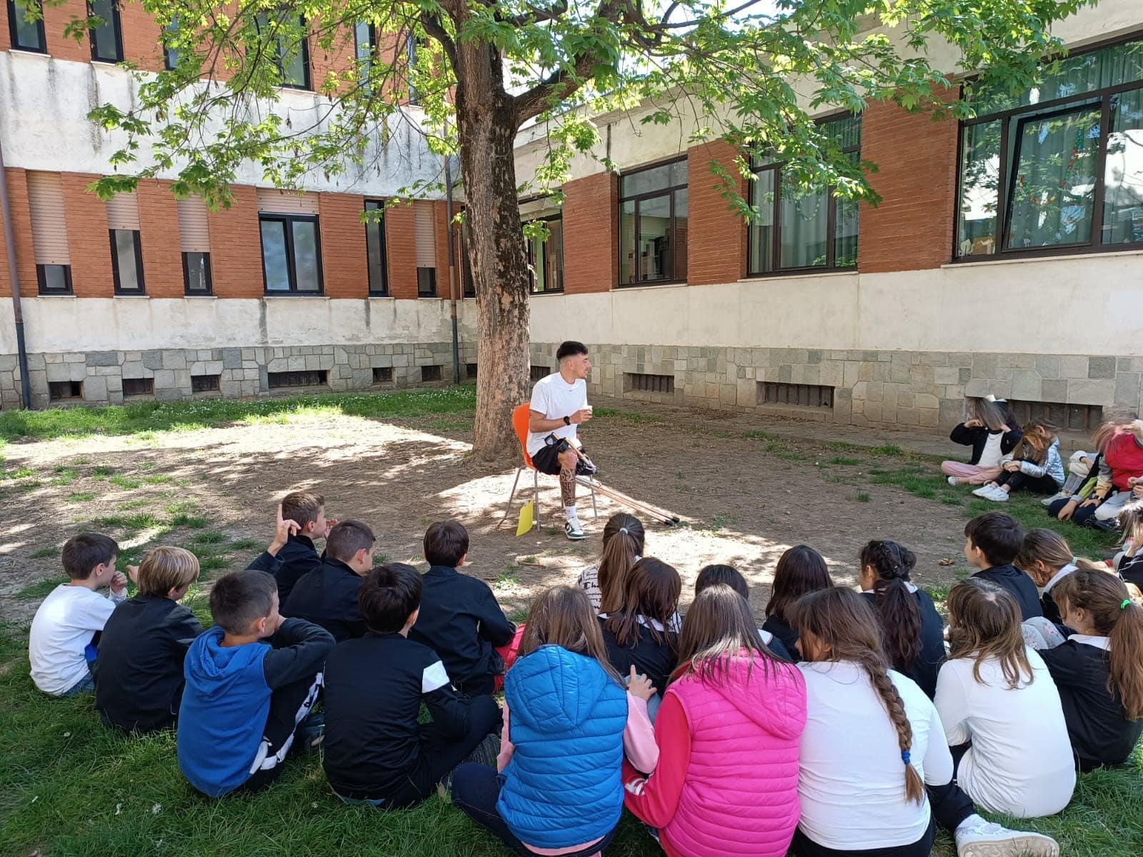 La primaria di Centallo incontra Michele Biglione – Istituto ...